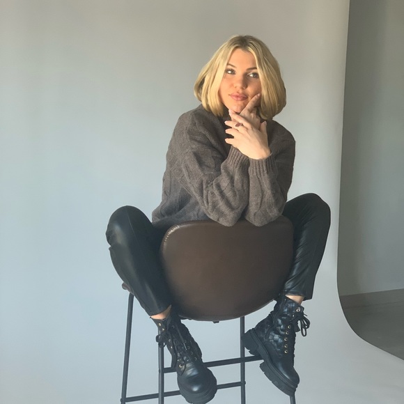 Merino wool sweater. Warm winter knit wear. Brown. Size L - Picture 13 of 16